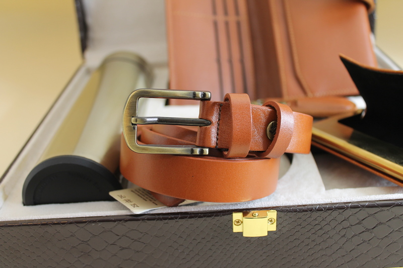 ست زنانه چرم طبیعی