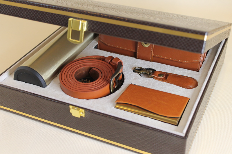 ست زنانه چرم طبیعی